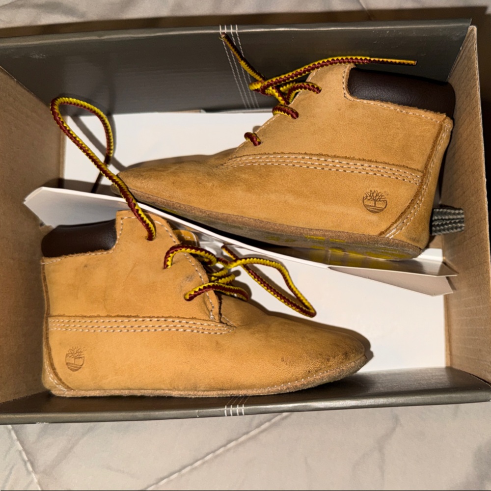 Timberland Tan Chukka Boots for Kids